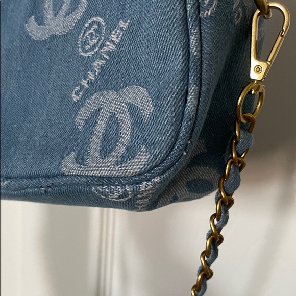 Chanel Beaute Makeup Denim Blue Crossbody Pouch Bag - Picture 5 of 16